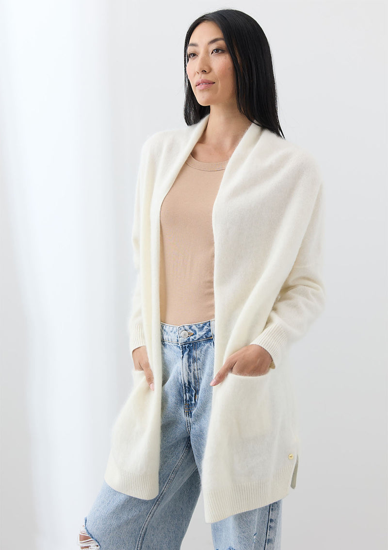 Mia Fratino Prim Cardi