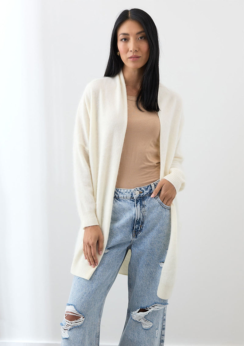 Mia Fratino Prim Cardi