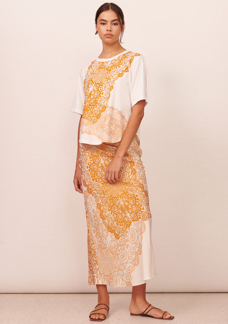 Apartment Clothing Vivienne Tee