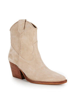 Estilo Emporio Cavalier Suede Boot