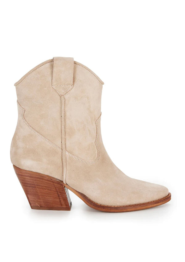 Estilo Emporio Cavalier Suede Boot