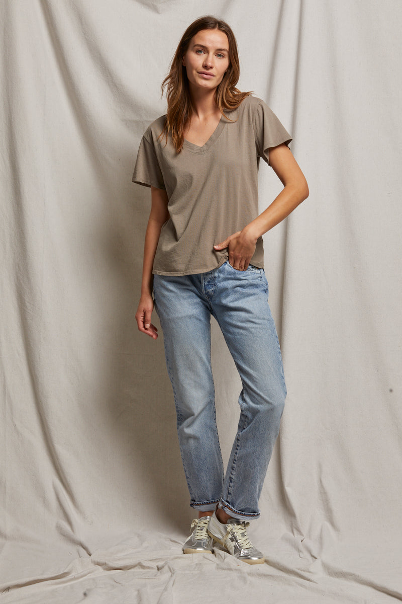 Perfect White Tee Hendrix Basic V Neck