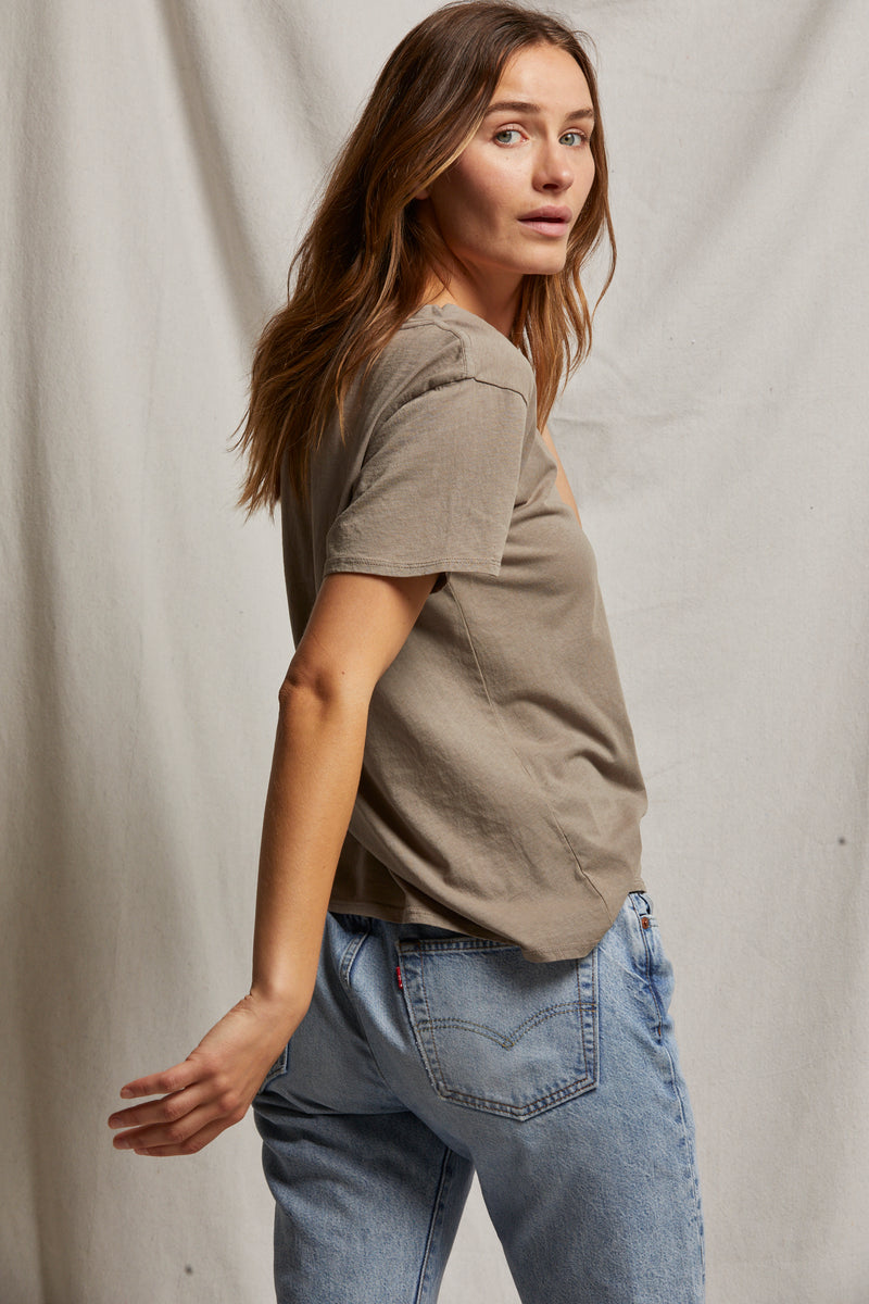 Perfect White Tee Hendrix Basic V Neck
