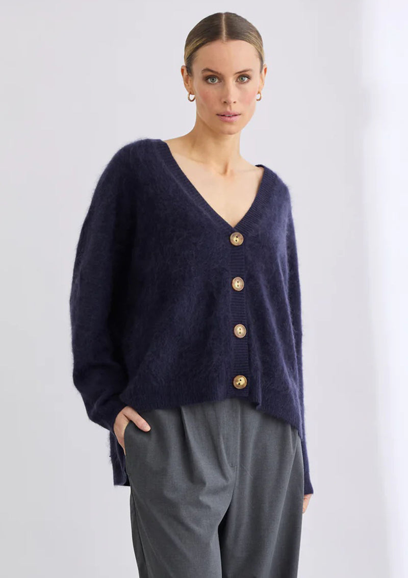 Mia Fratino Mae Cardi