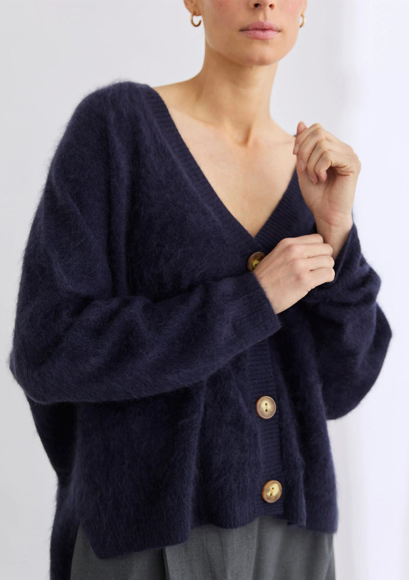 Mia Fratino Mae Cardi