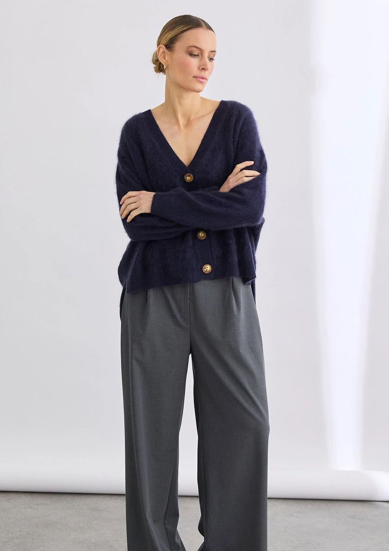 Mia Fratino Mae Cardi