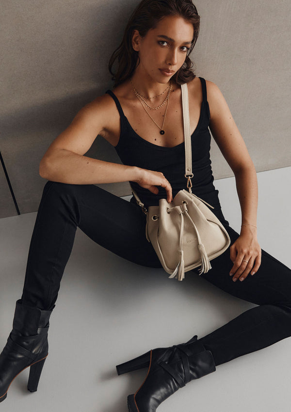 Vestirsi Bridgetta Bucket Bag