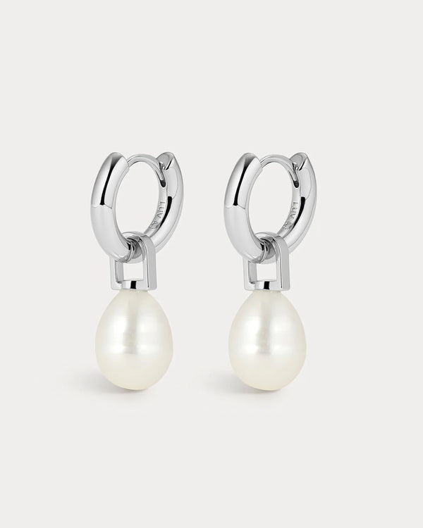 LUV AJ White Pearl Amalfi Huggies