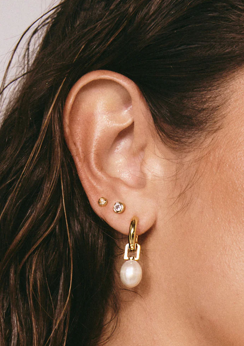 LUV AJ White Pearl Amalfi Huggies