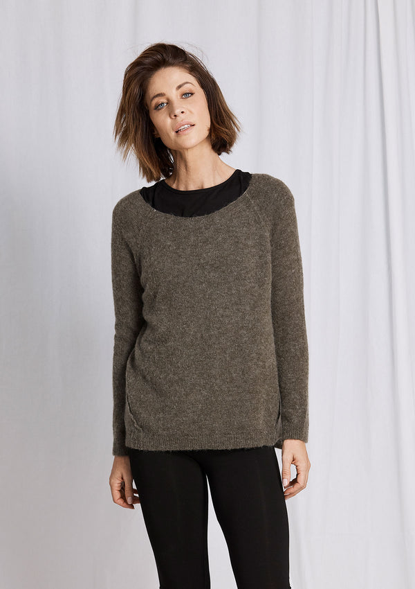 Khlassik Boatneck Sweater