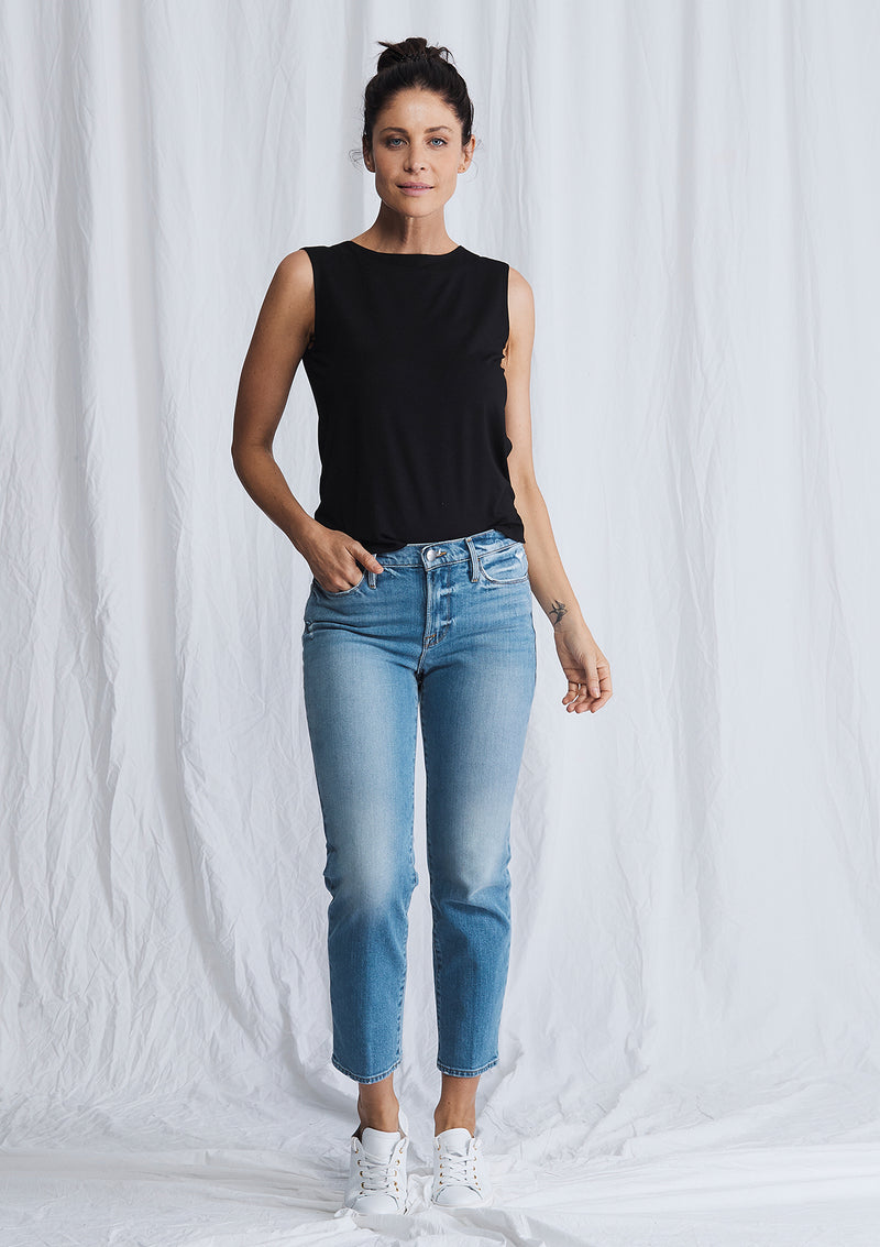 FRAME Le Nouveau Straight Jeans