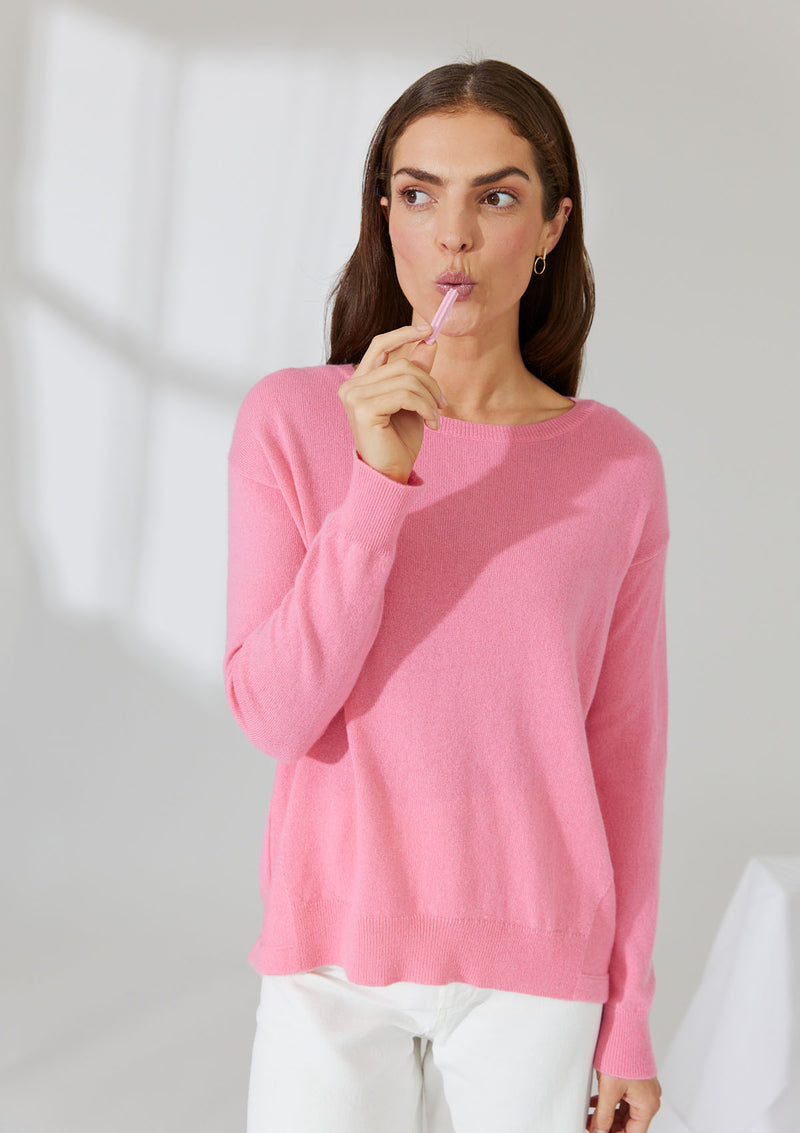 Mia Fratino Emma Crew