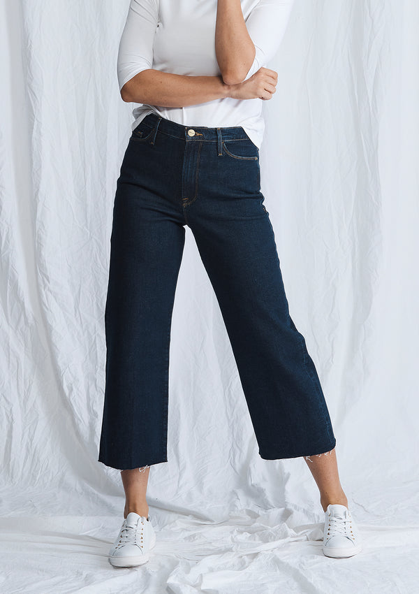 FRAME Ali Wide Crop Raw Edge