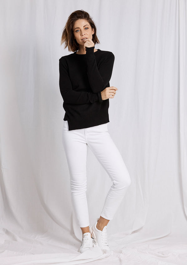 Khlassik Black Crew Neck Cashmere Sweater