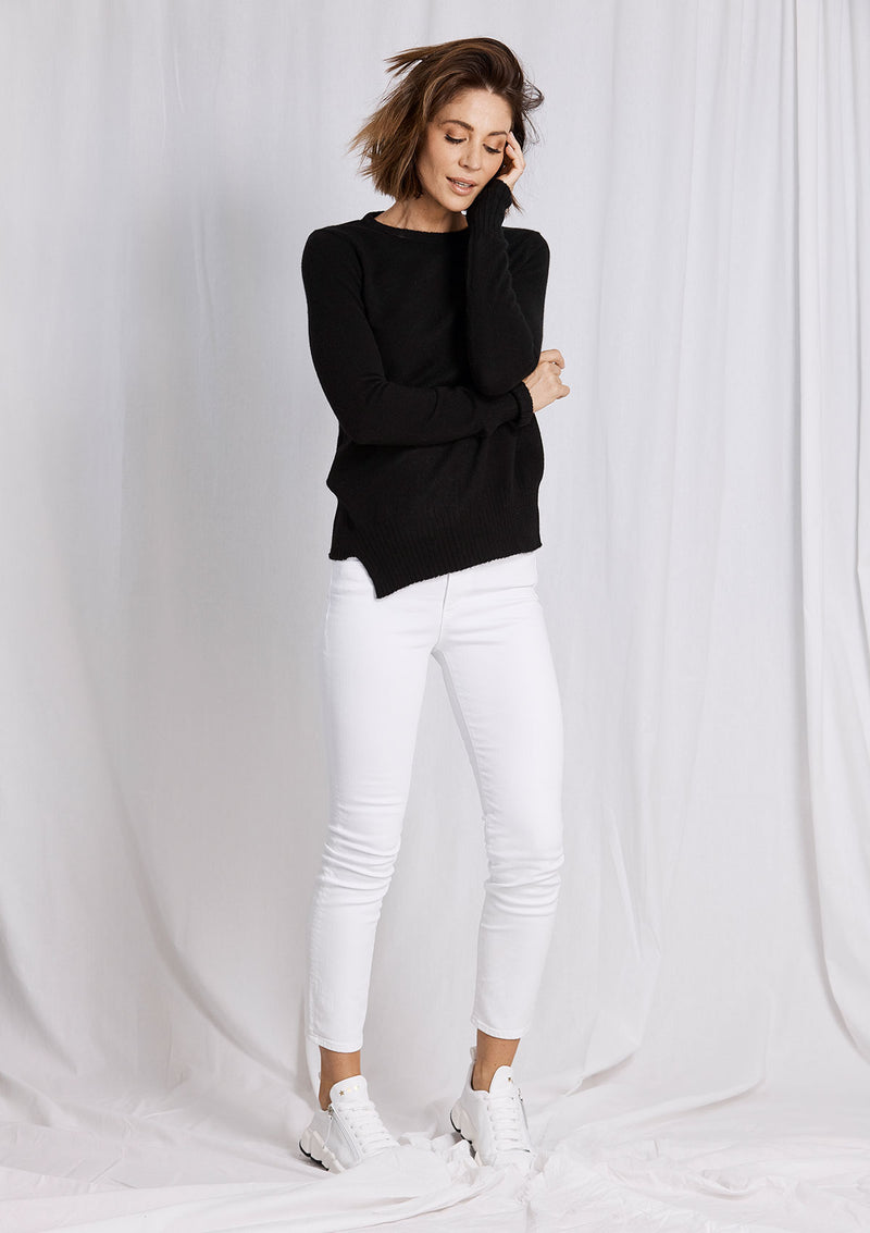 Khlassik Black Crew Neck Cashmere Sweater