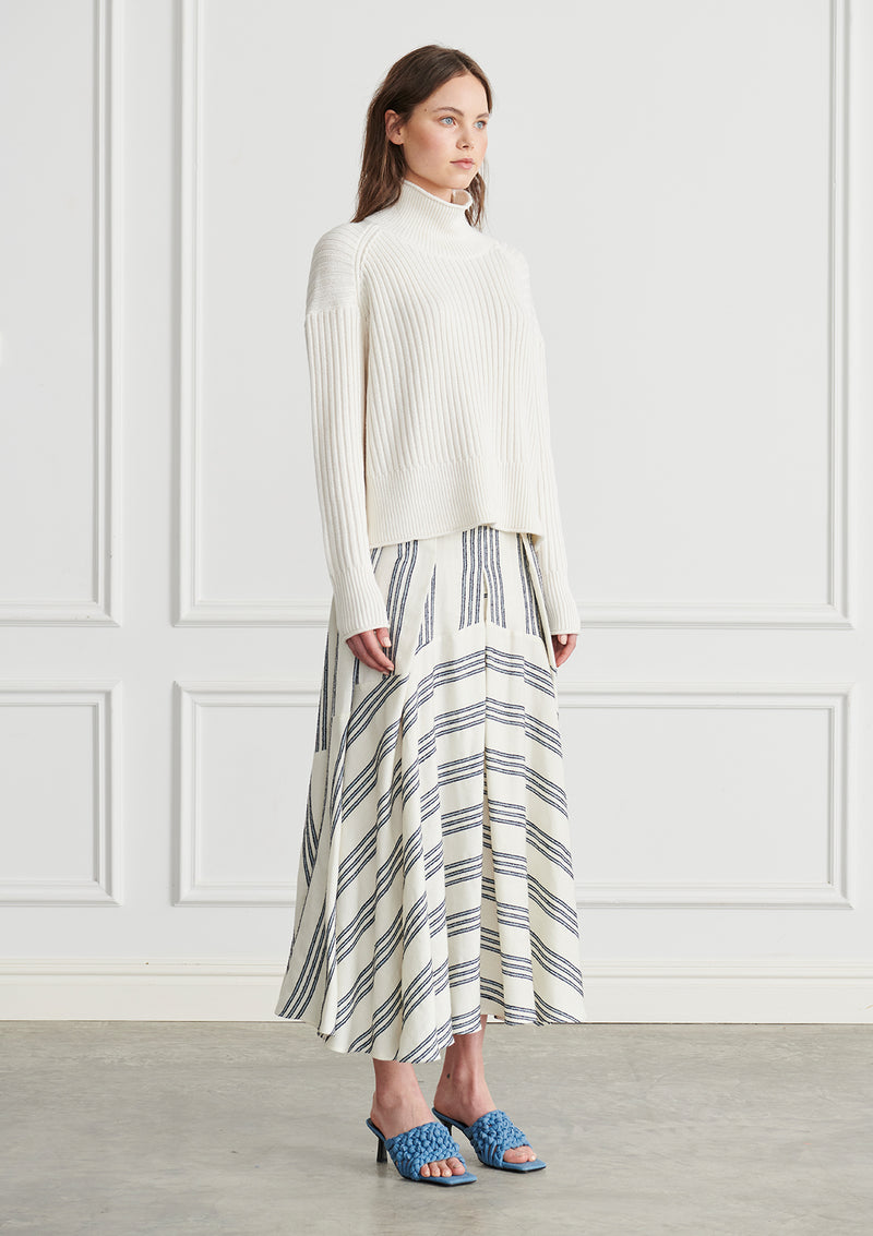 Apartment Clothing Lou Chunky Turtleneck