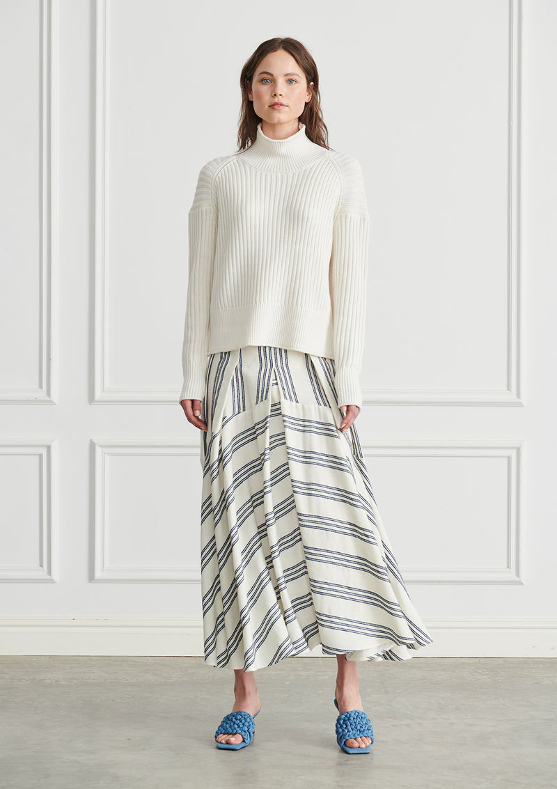 Apartment Clothing Lou Chunky Turtleneck