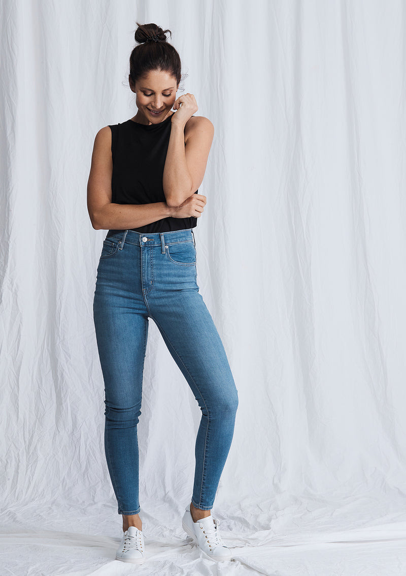 levis mile