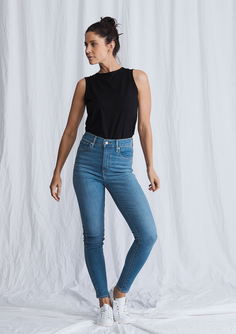 Levis Mile High Super Skinny Jeans
