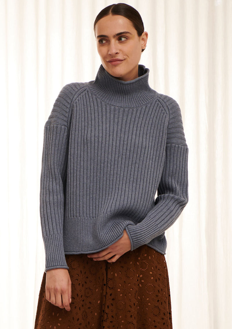 Apartment Clothing Lou Chunky Turtlneck