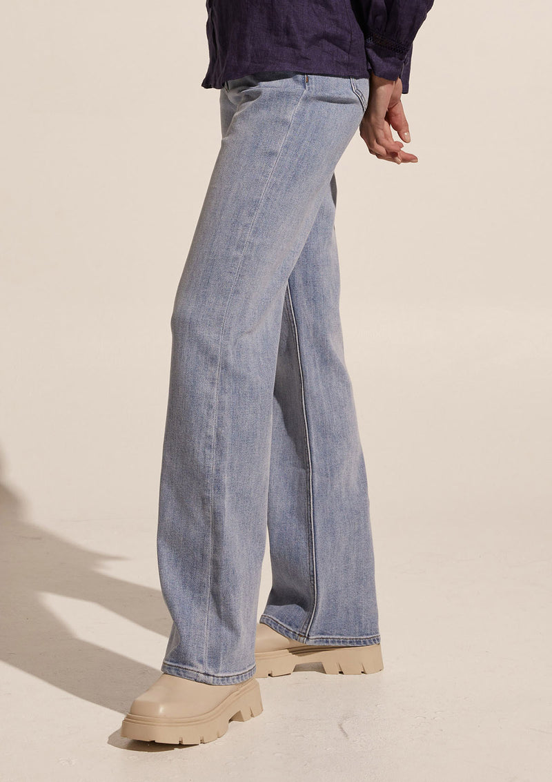 Zoe Kratzmann March Jean