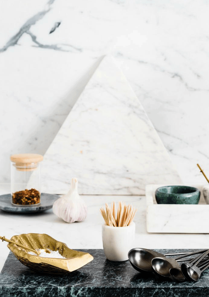 Marble Basics Oyster Spice Vessel