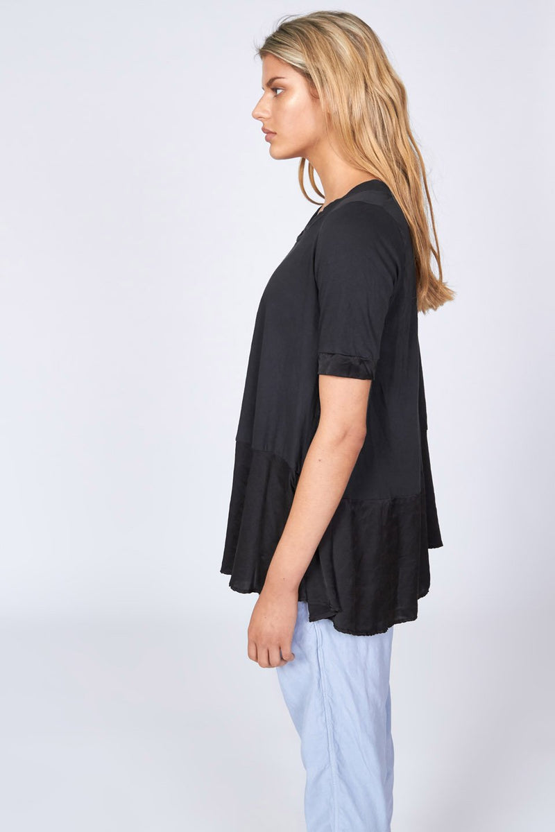 Primness Batch Tee