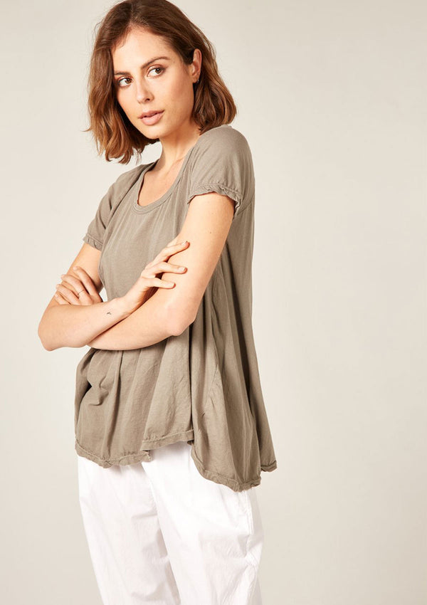 Primness Quoet Tee