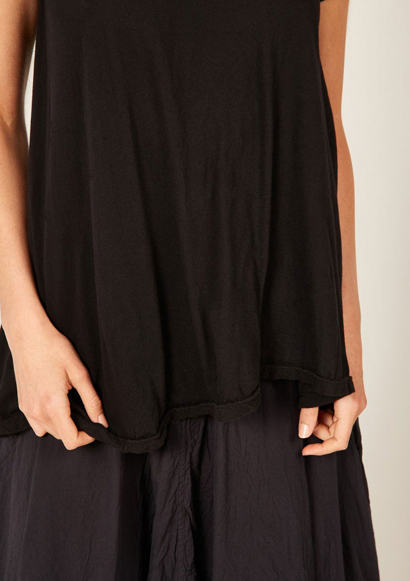 Primness Quoet Tee