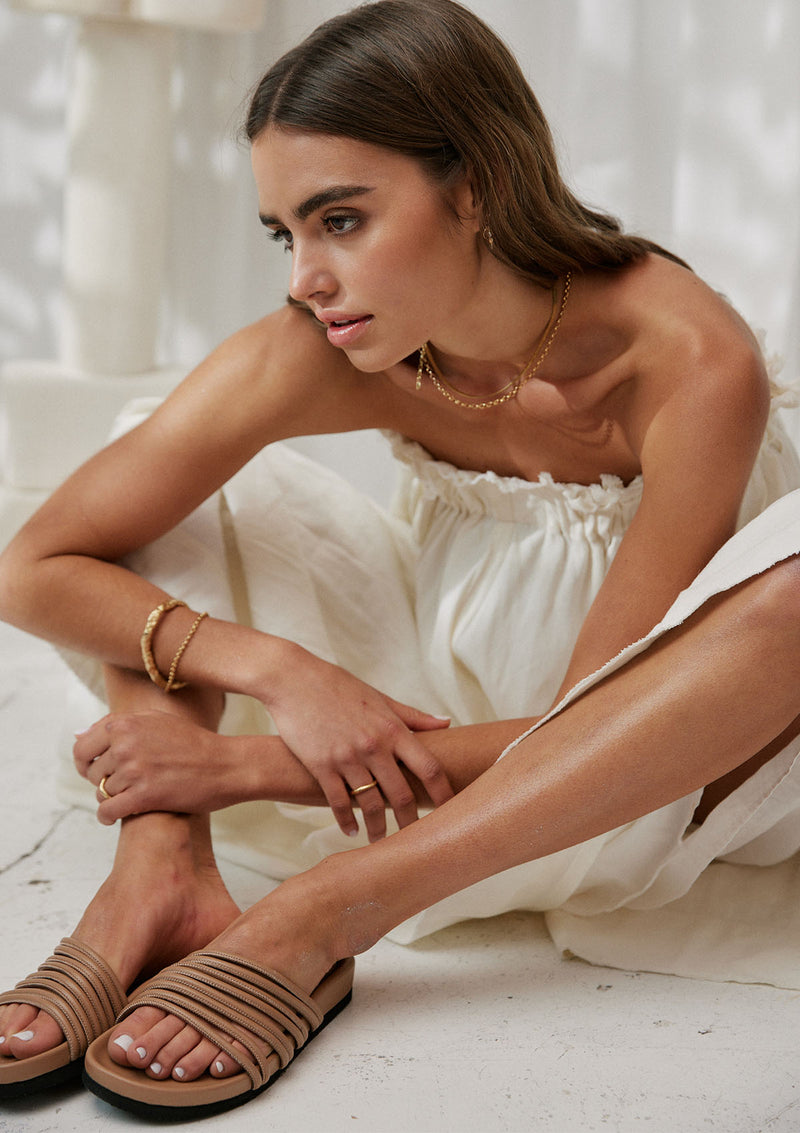 DOF Studios Elle Tubular Strappy Slide Khlassik